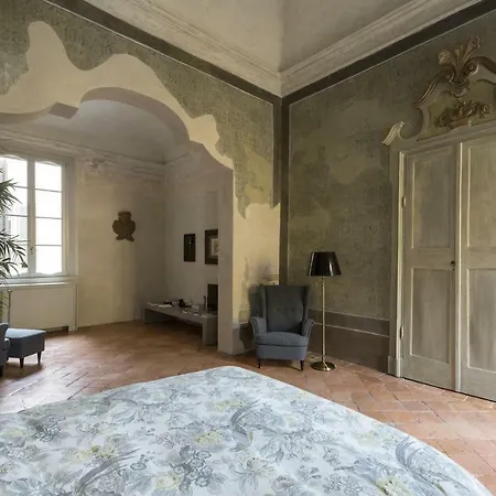 Affrescato 180mq In Palazzo Del 600 A Appartamento Mantova
