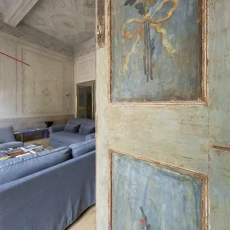 Appartamento Affrescato 180mq In Palazzo Del 600 A *